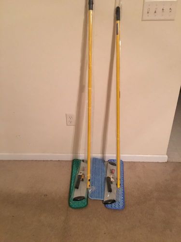 Rubbermaid hygen 18&#034; mop q750 q560 q749 microfiber pads q410 q412 and 1887086 for sale