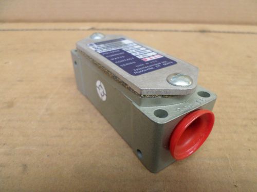 Telemecanique SGA-8018 R.B. Denison Mag-Switch