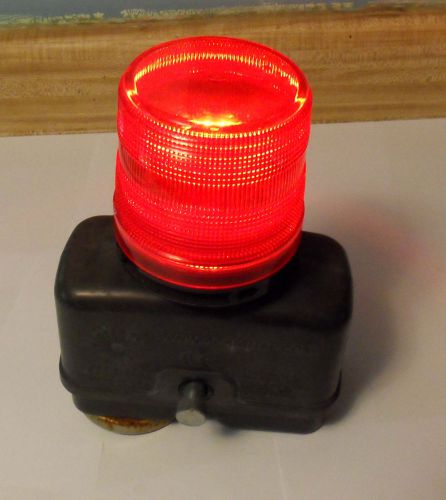 Lot of 5 - C&amp;C Signal RED LED BARRICADE CONSTRUCTION LIGHTS with MAGNETIC BASE