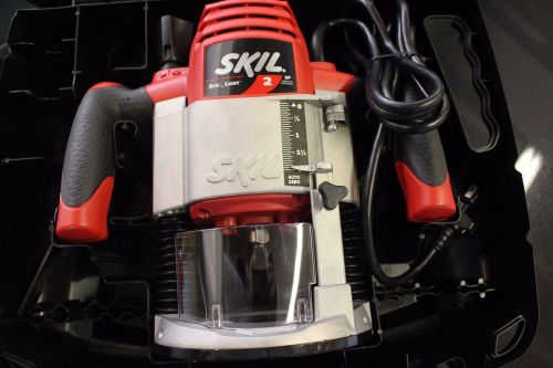 MAKE AN OFFER on NEW Immaculate SKIL Router model 1820 with case