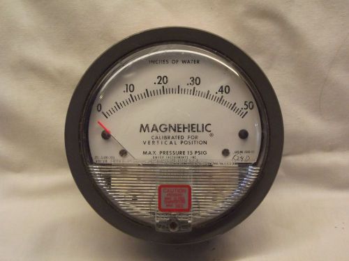 Dwyer Magnehelic Differential Pressure Gauge 0 - .5 Inches Water