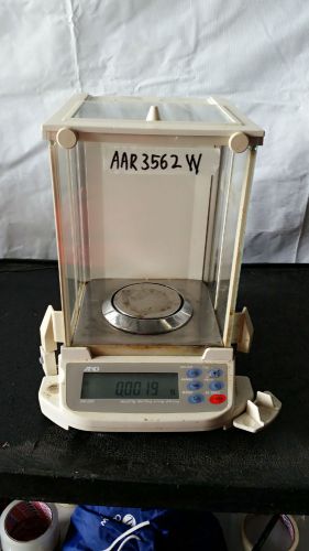 AND GR-200 ANALYTICAL BALANCE - AAR 3562