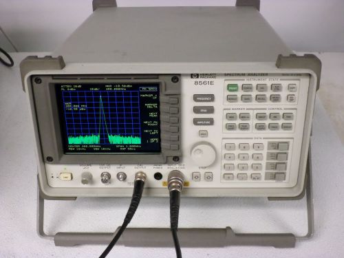 HP 8561E Spectrum Analyzer 30Hz - 6.5GHz LCD Color HP 85620A Mass Memory Module