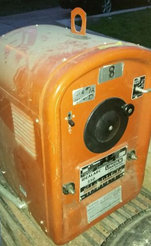 LINCOLN NEMA CLASS II (30) ARC WELDER IDEALARC 250 MODEL 250-250