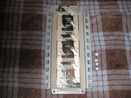 Crouse-Hinds 100 amp 20 space/circuit BusBar No Main Breaker
