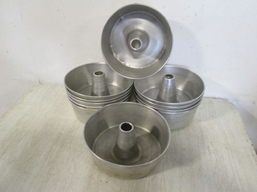 LOT OF (11) COMMERCIAL ANGEL FOODS/BUNDT CAKE ALUMINUM FLUTED TUBE BAKING PAN
