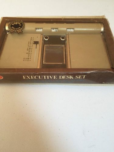 Vintage Eagle Executive Desk Top Set TY-737 Perpetual Pen Holder Rolodex Memo