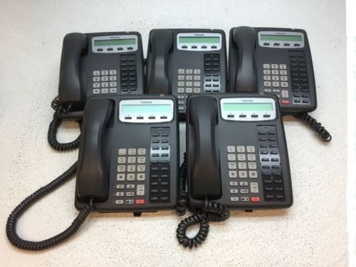 Lot of 5 Toshiba IP Enterprise Telephone Multi Line Phones IPT2020-SD W/ Stands