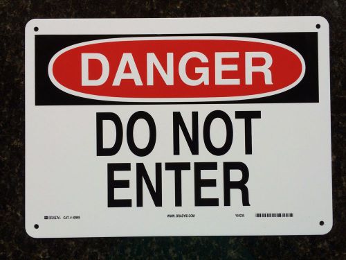 Danger Do Not Enter Sign for Safety in Business Workplace Dangerous Areas 14x10