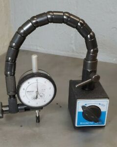 Mitutoyo No. 2258-50 .0001&#034; dial indicator with a flexible magnetic base