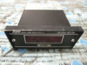 RED Lion DT3D Digital Tachometer Red Lion Controls Panel Meter 12VDC *Tested*