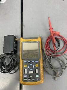 Fluke 123 Industrial ScopeMeter. Not Working**