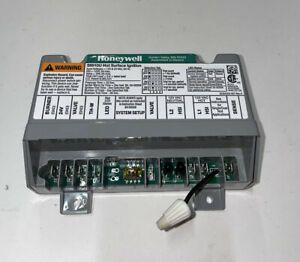 Honeywell S8910U Hot Surface Ignition Module Control