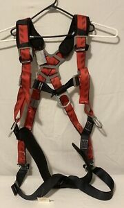 TechnaCurv Vest Style Safety Harness MSA 10041615