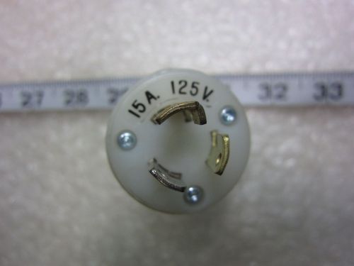Hubbell D-56610-04 15A 125V Twist-Lock Plug to Straight Blade Connector Adapter