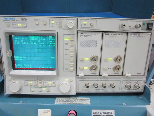 Tektronix Counter Timer Oscilliscope 11301A w/  11A52 Two Channel Amplifiers