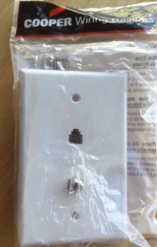 Cooper Wiring Devices 1-Gang White Combination Thermoplastic Wall Plate #3536-4W