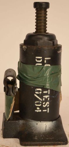 US Jack 8 Ton Black Hydraulic Jack Model: 24-51124  U.S.A. B 12 2-50430 Bottle