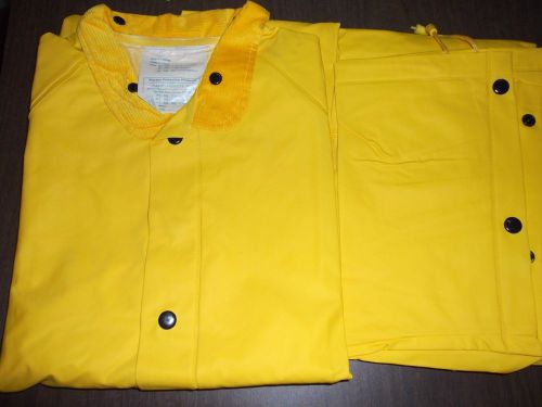 Plastex Industrial Protective Rainwear X large....Yellow Jacket , Pants and hood