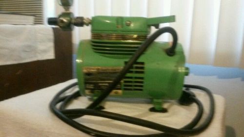 Vintage oilless medical air supply diaphragm compressor blrd ln case nebulizer for sale