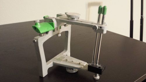 Ivoclar Stratos Denar 300 articulator with magnetic mounting plates