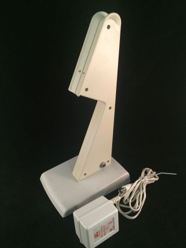 Finnpipette Pipet Stand and AX06V400 Charger