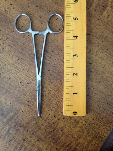 New Set 5 1/2&#034; Straight  Hemostat Forceps Locking Clamps  Stainless LOT OF 2