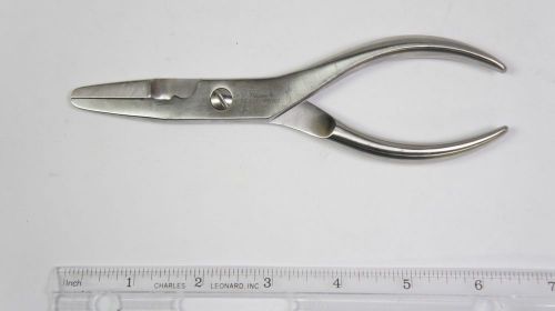 V.Mueller OS901 Wire Sture Ndle Nose Cutting Pliers  Serrated 6-1/2in