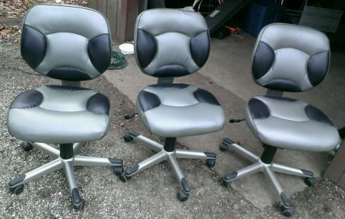 Grey and brown computer chairs