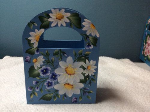 WHITE DAISYS  PAPER DESK CADDY GIFT BOX  - WOOD FAVOR BOX - DAISIES