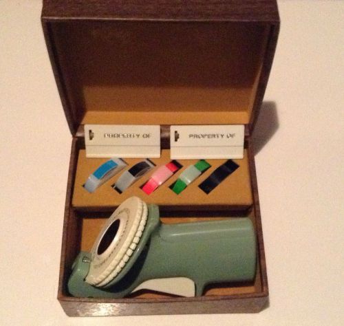 VTG montgomery wards label maker kit in original box