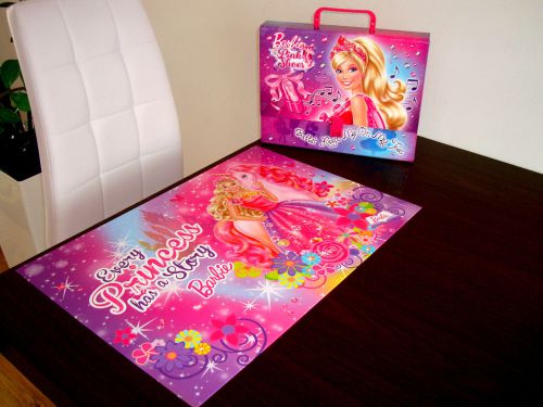 Barbie  desk mat+ a4 carry case+ 2xa4 school folders brand new!!! for sale