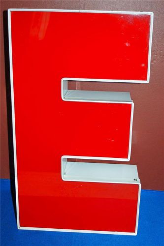 INDOOR OR OUTDOOR LARGE ACRYLIC ADVERTISING SIGN LETTERING &#034;E&#034;
