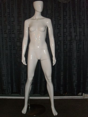 Female Full Body Fiberglass Mannequin White in Great Shape