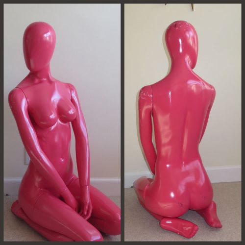 Kneeling lifesize female mannequin fiberglass display abstract highest quality for sale