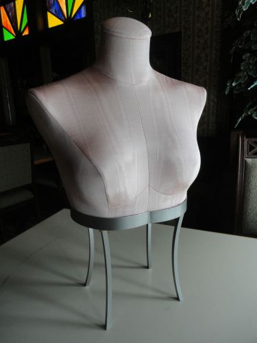 Pinnable Female Torso Mannequin In Excellent Condition
