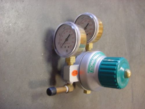 Air Products: 1250 Compressed Gas (Nitrogen)  Regulator w/ 2 USG Gauges