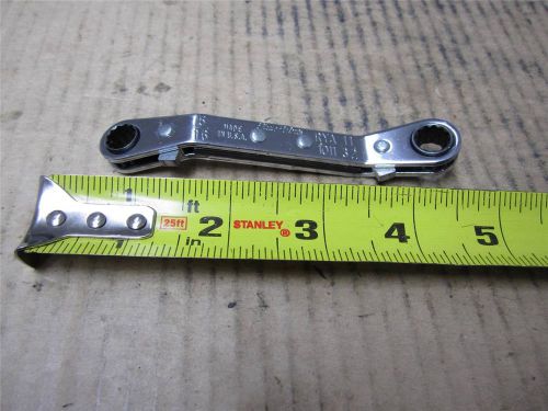 Blue point rya1011 us made 5/16&#034; x 11/32&#034; offset ratcheting box wrench list $21 for sale