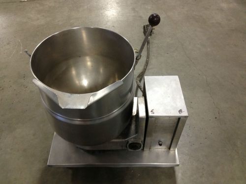 Groen tdb/4-40 steam jacketed manual tilt kettle 10 gallon 40 quart for sale
