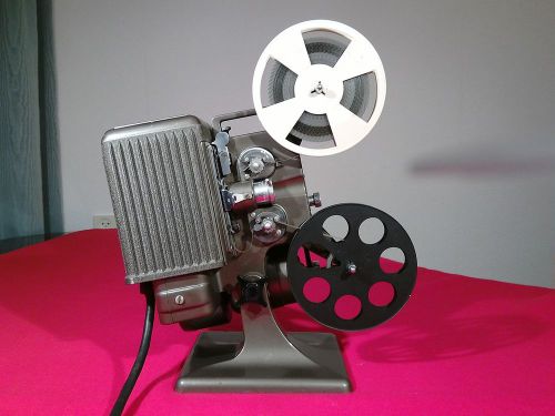 Splendid &#039;40s kodak eight-70 8mm projector - working (110volts) for sale