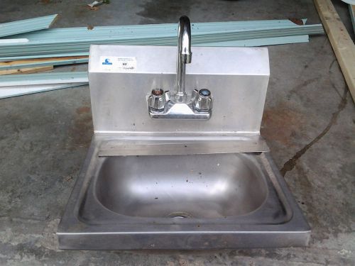 Restaurant Handwashing Sink with Faucet