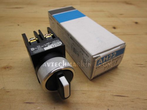 FUJI ELECTRIC COMMAND SWITCH TWO POSITION SWITCH AH22-P3B11