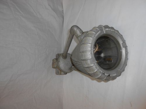 Appleton hazardous   explosion proof light fixture underwriters laboratoriess for sale