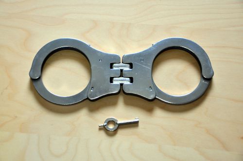 Hinged handcuffs nickel finish police military security guard double locking key for sale