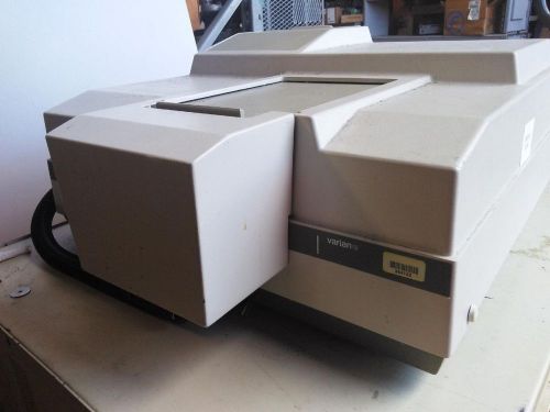 VARIAN CARY 3E UV-VISIBLE SPECTROPHOTOMETER * Temperature Control * Dual Beam