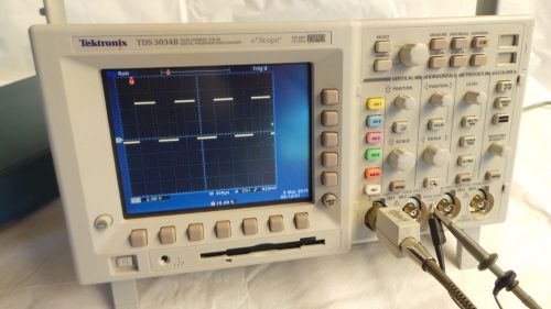 Tektronix TDS3034B Digital Phosphor Oscilloscope 300Mhz, 2.5 GS/s, 4 Channels.