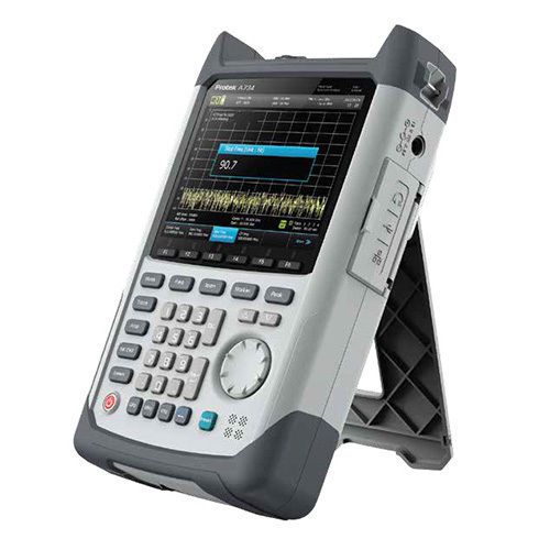 Protek A734 100kHz - 4.4 GHz, 600 Hz Handheld Spectrum Analyzer