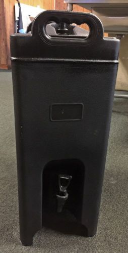 Carlisle XT500003 Insulated Beverage Dispenser; 5 Gallon; Black