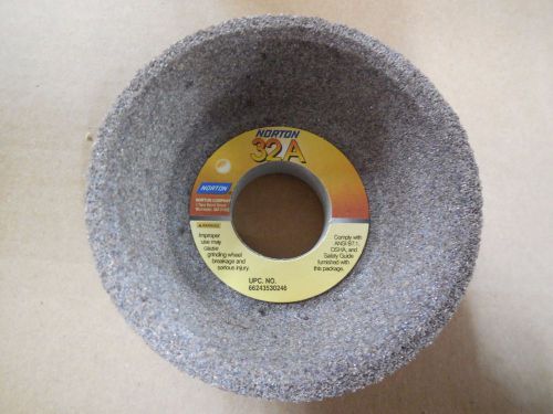 Norton 4&#034; X 1 1/2&#034; X 1 1/4&#034; 46 Grit 32A46-KVBE Flaring Cup Wheel 66243530246