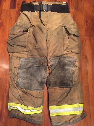 Firefighter bunker/turn out gear globe g extreme 38w x 32l halloween costume for sale